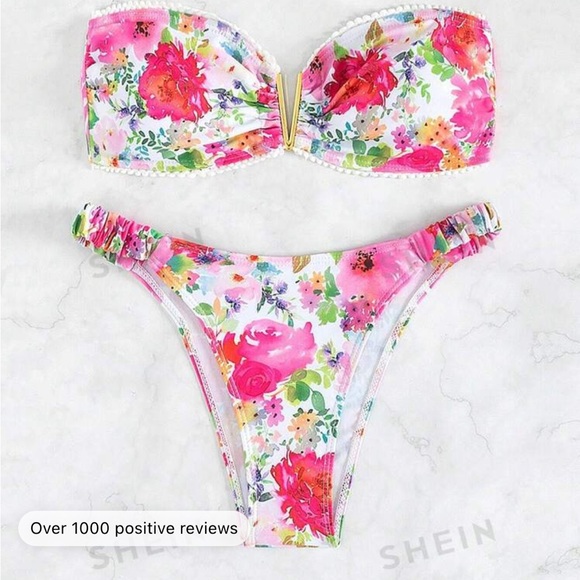 SHEIN Swim Set - Picture 2 of 3